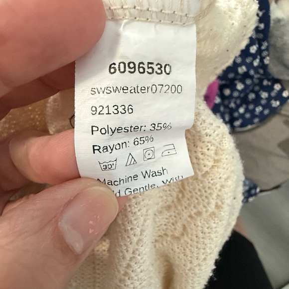 SHEIN Cream Textured Knit Top - Picture 3 of 3